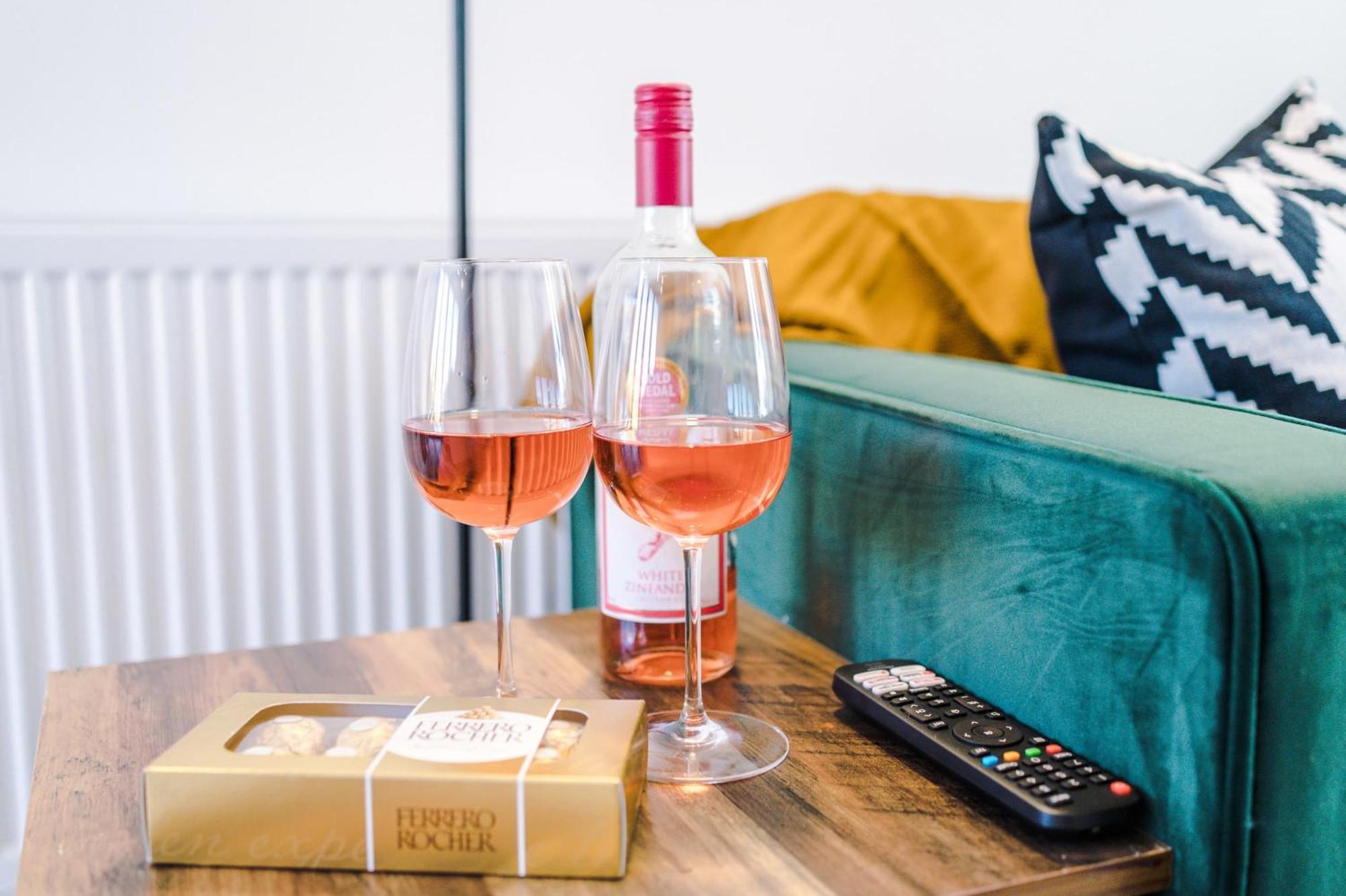 맨체스터 Rest&Recharge At Waterway House 빌라 외부 사진