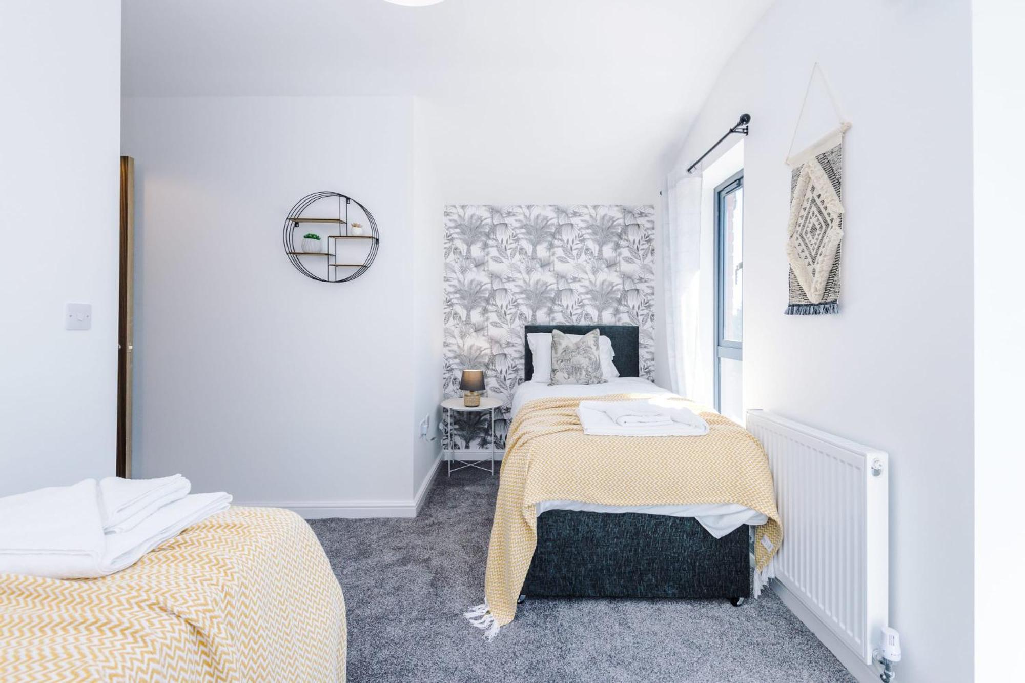 맨체스터 Rest&Recharge At Waterway House 빌라 외부 사진