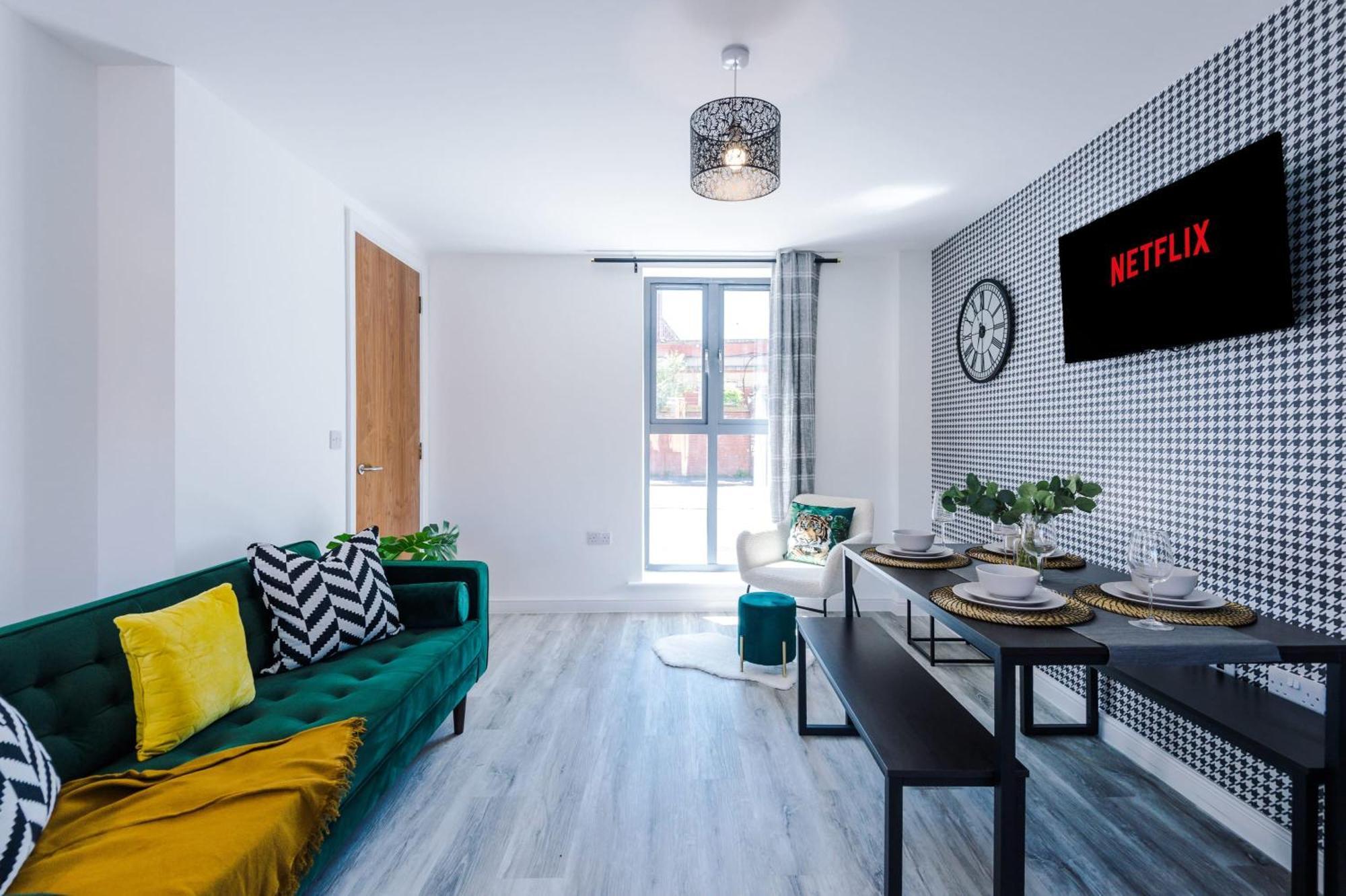 맨체스터 Rest&Recharge At Waterway House 빌라 외부 사진